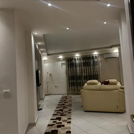Apartament Cosy 2 Bedroom For *